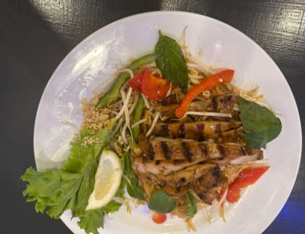 44. Poulet Katsu (Légumes sautés) (combo)