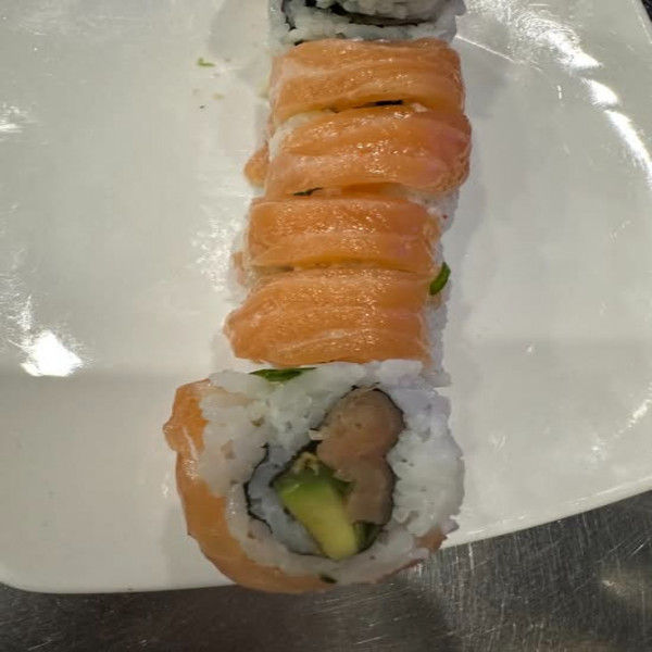 76. Uramaki Double Saumon