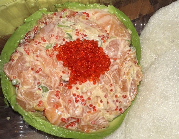 Classique tartare au saumon / Classic Salmon Tartare