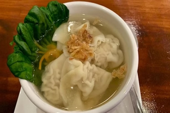 SOUPE WONTON AU POULET & CREVETTES