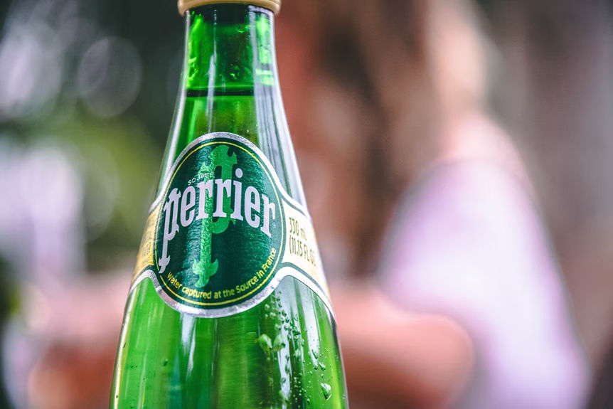 Perrier (Sparkling / Gazeifiée, 330ml)