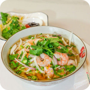 P4. Pho aux crevettes