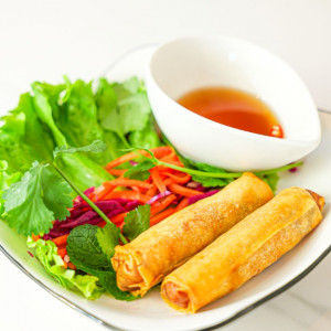 Rouleaux impériaux au crevettes et poulet (2)