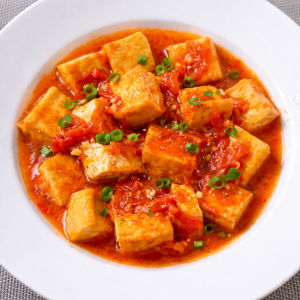 V6 Fried Tofu with Tomato Sauce Đậu Chiên Sốt Cà