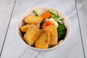 11. Veggie noodle soup w deep fried Tofu