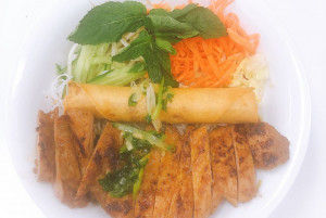 402. Bún gà nướng (cộng với 1 món dưới)