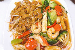 805. Hủ tiếu xào với (chọn 1 trong 5)
