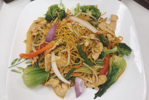 806. Mì xào với (chọn 1 trong 5)