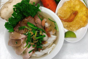 206. Cambodia Style Rice Noodle Soup