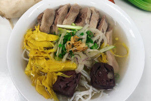 209. Duck, Blood Pudding, Bamboo Shoot with Vermicelli Soup