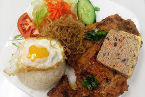 516. Grilled Pork Chop, Chicken, Shredded Pork Skin, Steamed Egg & Fried Egg