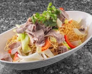Chow Mein Crispy Noodles and Mixed Vegetables with Mixed Seafood