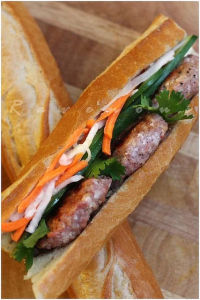 7. BM Nem nướng/ Sausage