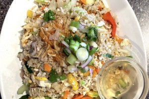Riz frit Crevettes et Poulet