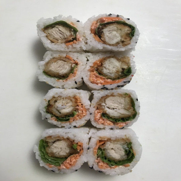 80. Maki poulet frit / Fried Chicken Maki