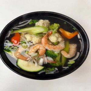 19.Soupe repas aux crevettes avec légumes
