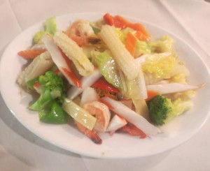 26. Nouilles frites aux fruits de mer / 海鲜面