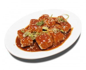 2. Dumplings à la sauce de beurre d'arachide / 抄手