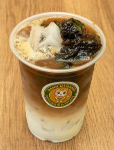 Coconut Milk Coffee with Grass Jelly