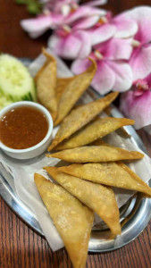 Crispy wonton chicken (8 pcs)