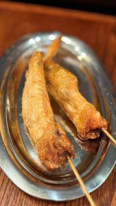 Fried Chicken whole wings Thai style (2 pcs)