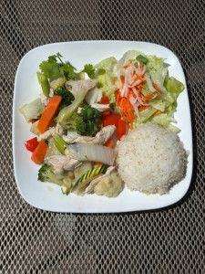 Poulet et Légumes Sautés / Stir - Fried Chicken & Veggies
