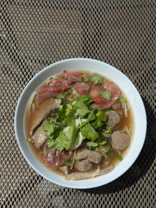 Pho au Boeuf Mélangé / Mixed Beef Pho (M)