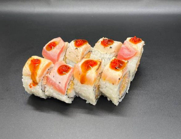 P077.Union(saumon,thon,hamachi torched)(maki)