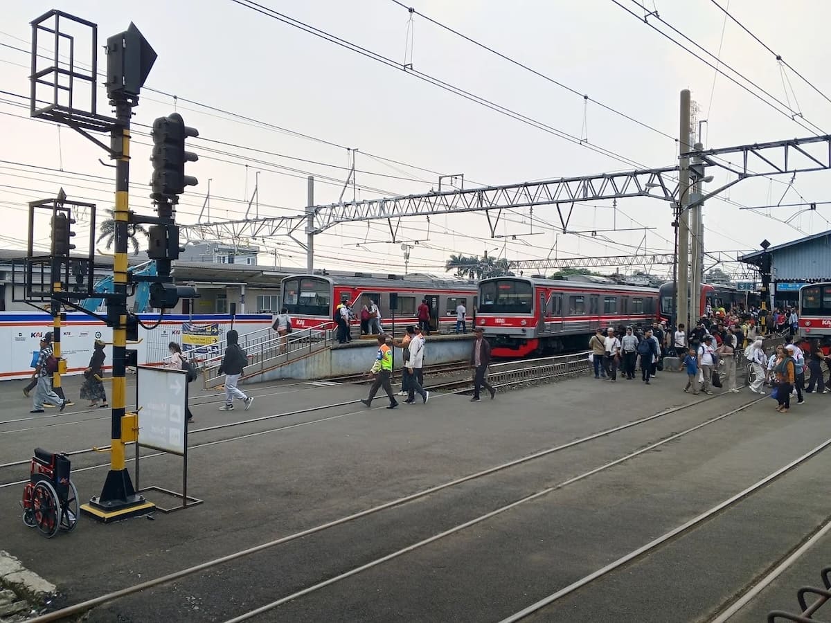 Bogor Line Makin Padat, Stasiun Bogor Disiapkan untuk KRL 12 Kereta