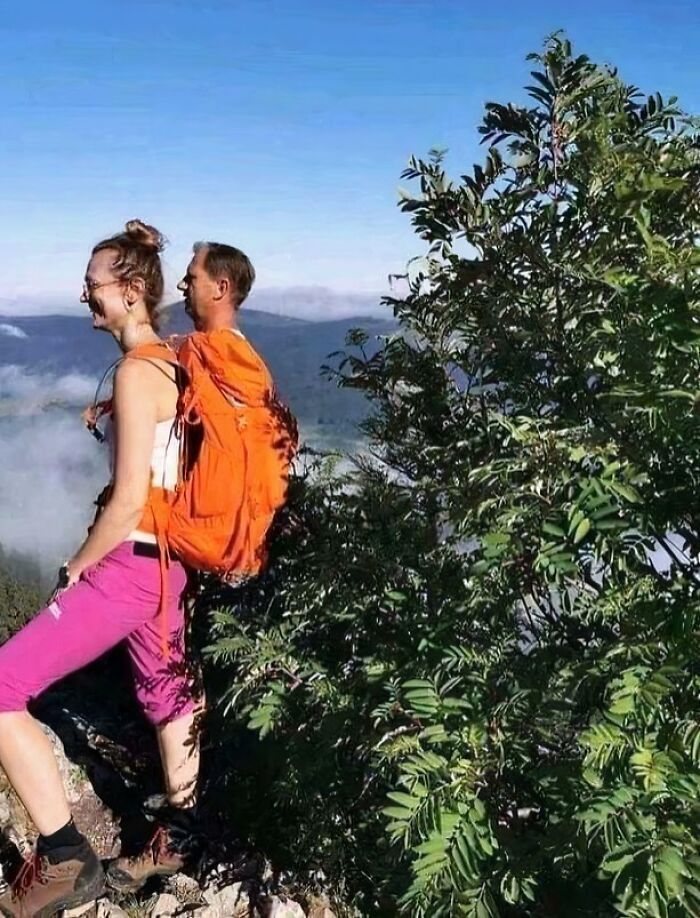 15 Foto Viral yang Harus Kamu Amati Dua Kali Agar Tak Salah Paham! 1 Pendaki Unik