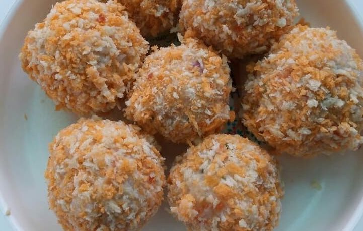 Bola Nasi Jagung