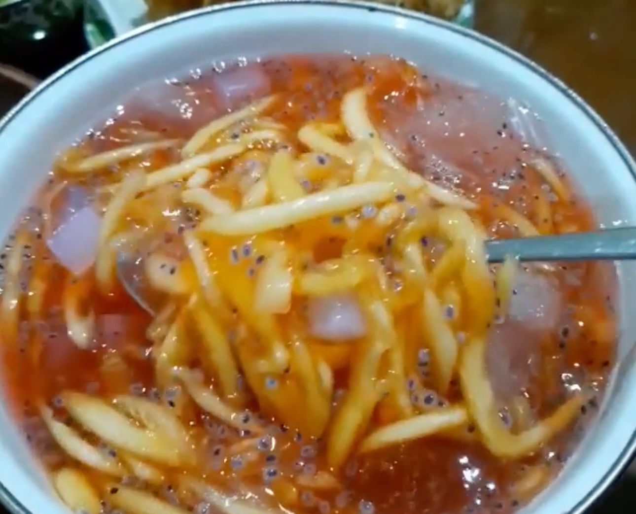 Resep Es Blewah Selasih Praktis Banget