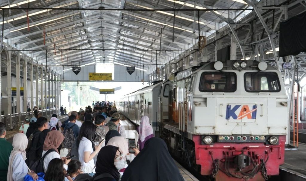 KAI Tambah 14 Perjalanan, Ini Daftar KA Tambahan Libur Panjang HUT RI ke-80