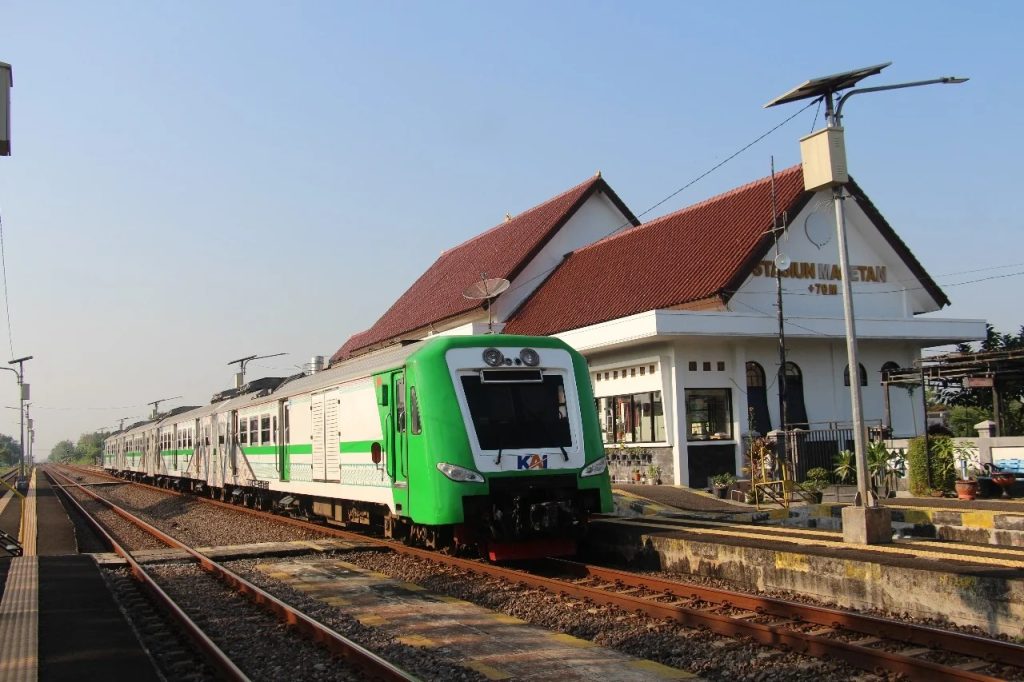 Stasiun Magetan, Konektivitas Makin Kencang, Wisata Makin Gampang 2 KA BIAS Makin Diminati, Jadi Transportasi Favorit Warga