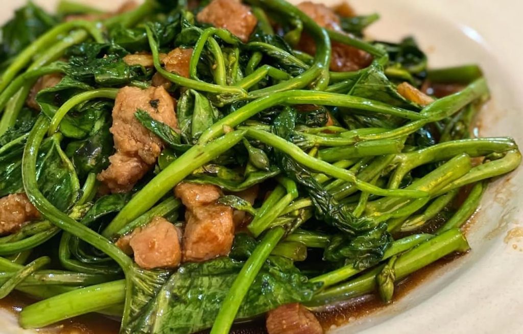 10 Rekomendasi Resep Masakan Sehari Hari Agar Tidak Bosan 8 Cah Kangkung Saus Tiram