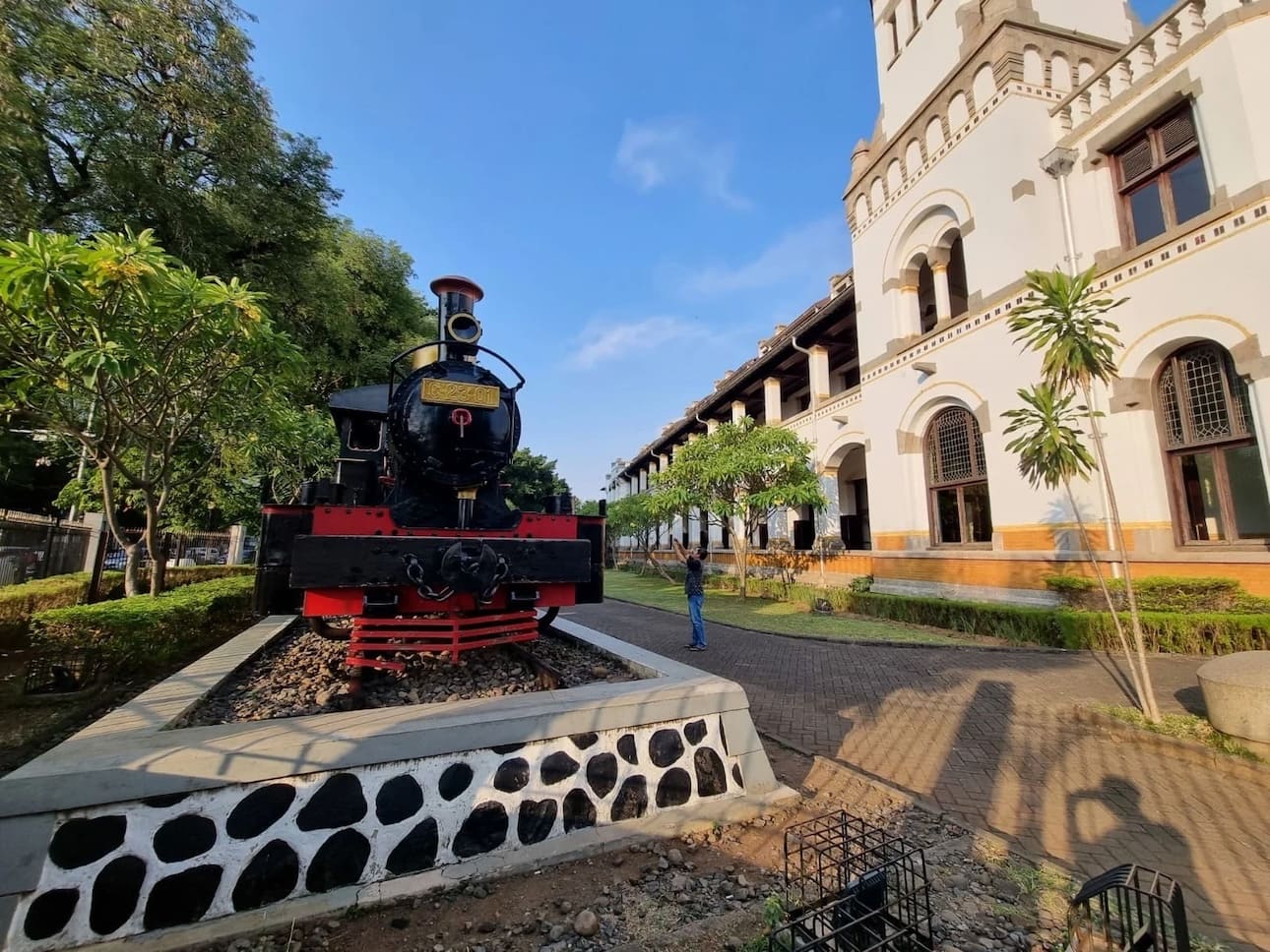Lawang Sewu Tak Pernah Sepi: Sejarah, Festival, dan Arus Liburan di Semarang
