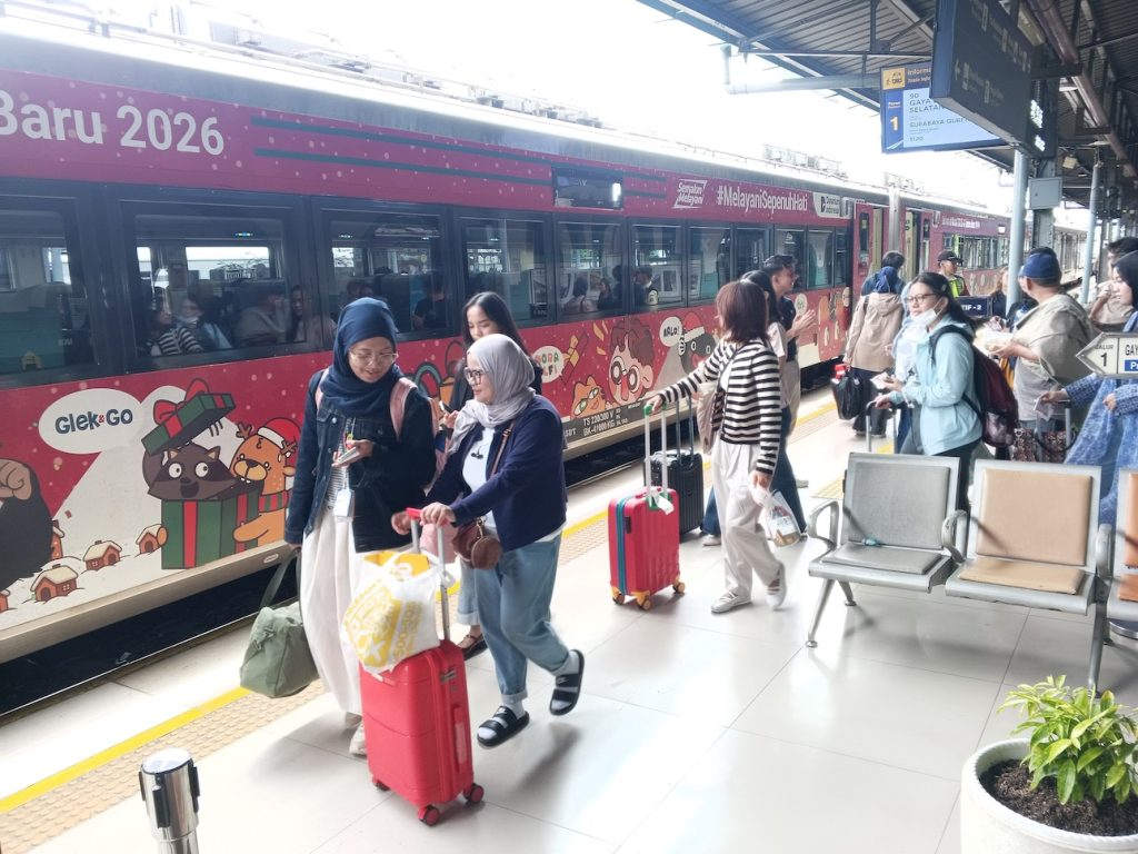 Libur Nataru 2025 Padat dan Diguyur Hujan, Ini Imbauan Penting dari KAI 1 Libur Nataru 2025 Padat dan Diguyur Hujan, Ini Imbauan Penting dari KAI