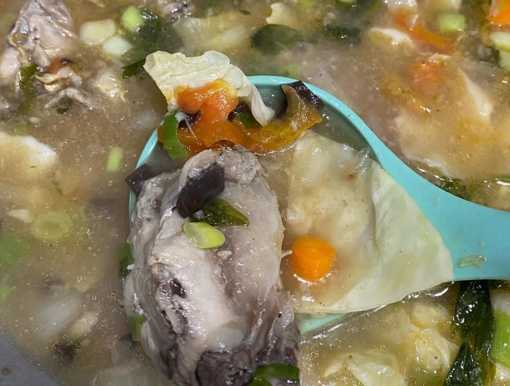 10 Rekomendasi Resep Masakan Sehari Hari Agar Tidak Bosan 4 Sup Ayam Sederhana