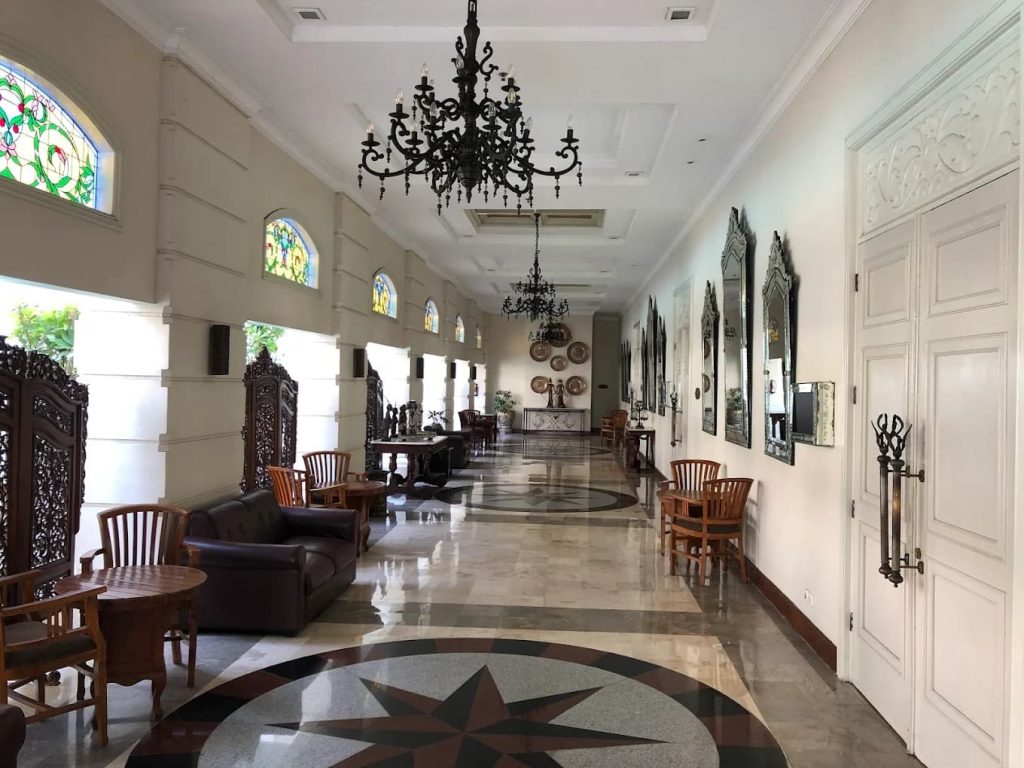 Menimbang Pilihan: 10 Hotel Jogja Dekat Malioboro Bintang 5 untuk Menginap Tanpa Ribet 4 Menimbang Pilihan: 10 Hotel Jogja Dekat Malioboro Bintang 5 untuk Menginap Tanpa Ribet, The Phoenix Hotel Yogyakarta