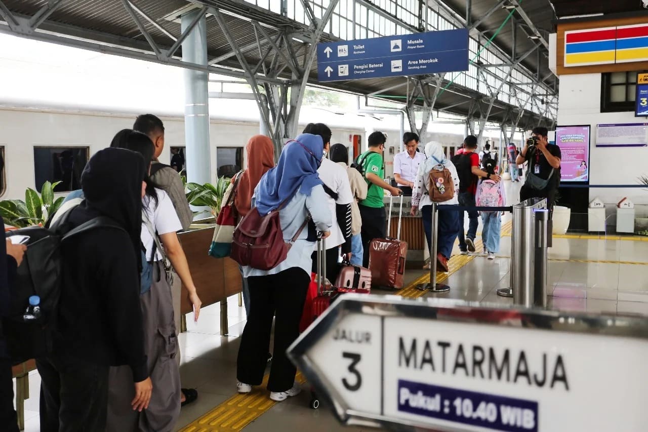 Data Penjualan Tiket Kereta Api Lebaran 2026: Ratusan Ribu Tiket Sudah Terjual