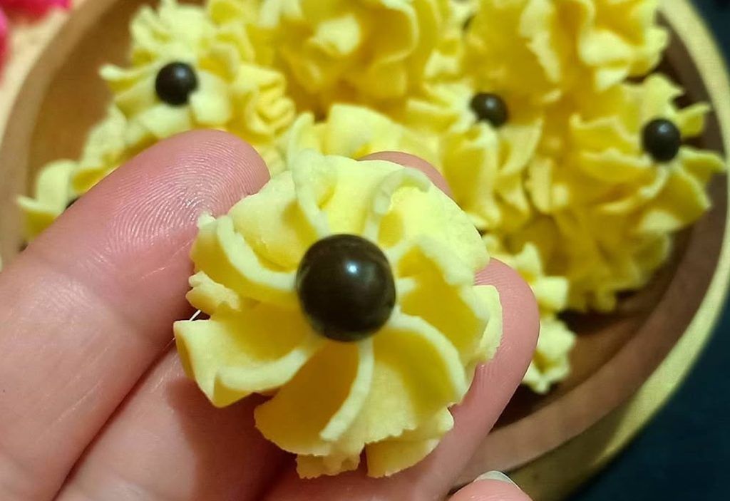 Resep Kue Semprit Sederhana 3 Bahan! 1 Resep kue semprit sederhana 3 bahan, image by IG: lindacen_cen