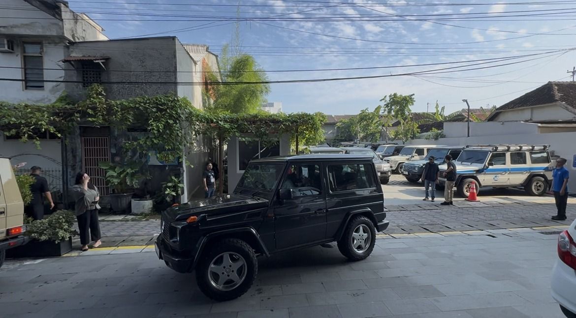 Touring Bareng Komunitas MJI, Puluhan G-Class Ramaikan 1O1 STYLE Yogyakarta Malioboro