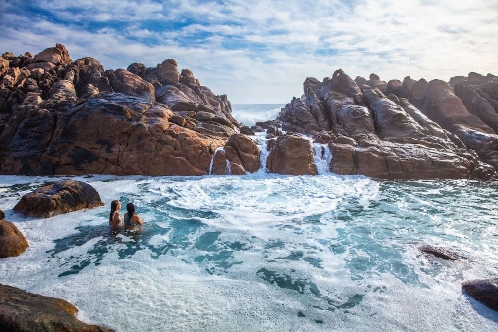 Injidup Beach, Drama Alam yang Bikin Takjub