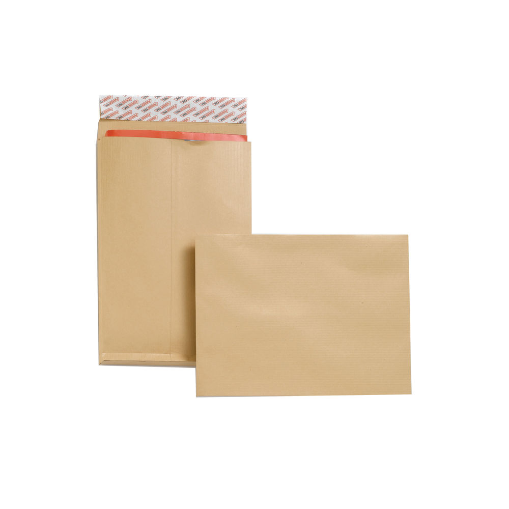 New Guardian C4 Envelopes Gusset Peel/Seal Manilla (Pack of 25) F27666