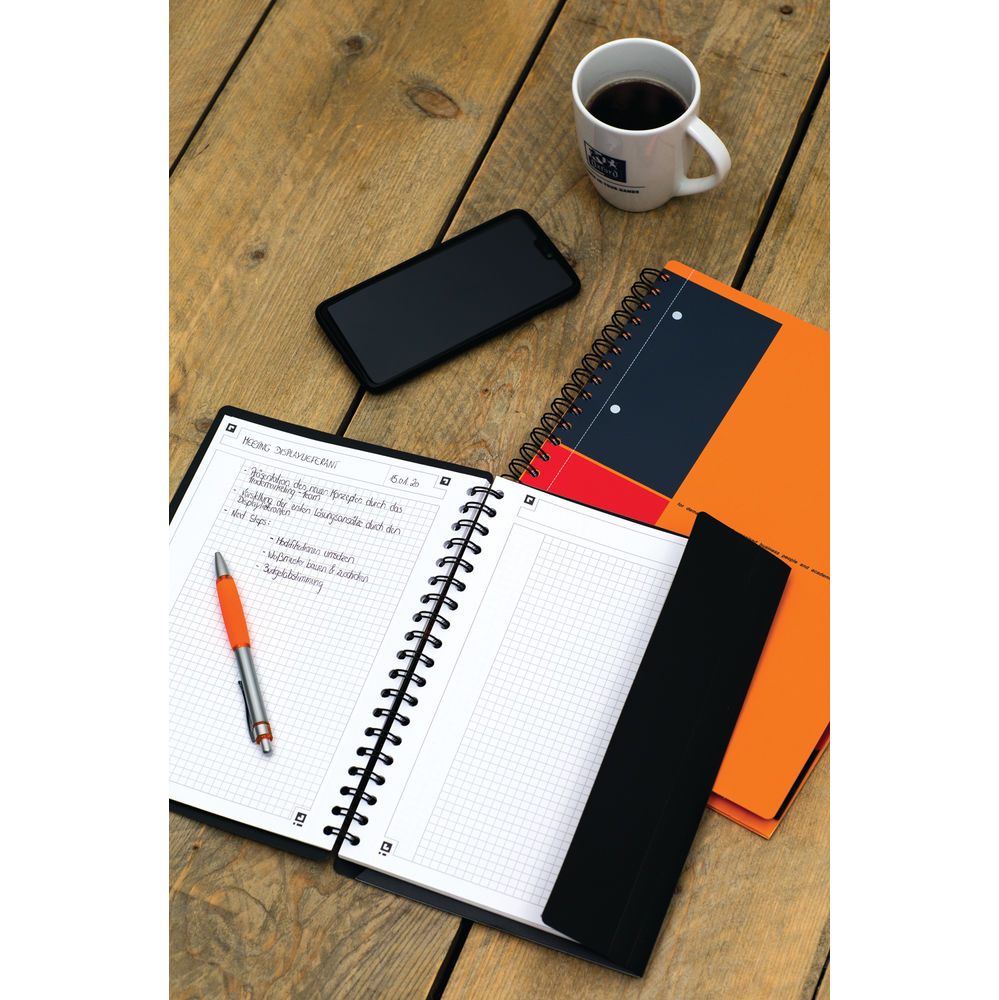 Oxford International A4 Plus Wirebound Polypropylene Meeting Book