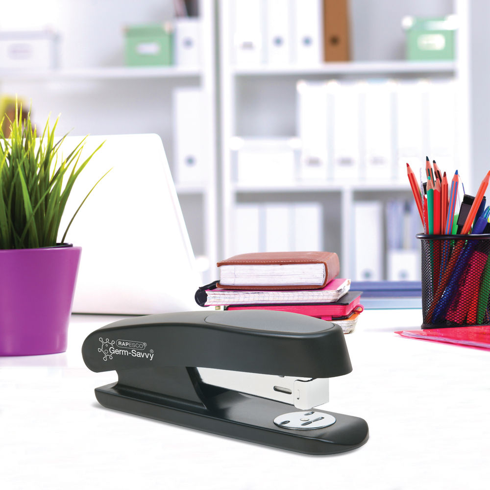 Rapesco R7 Sting Ray Half Strip Stapler Black