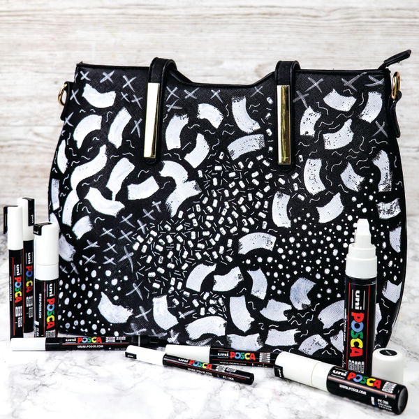 Posca Paint Pen - Black and White set – ART QUILT SUPPLIES - 2 Sew