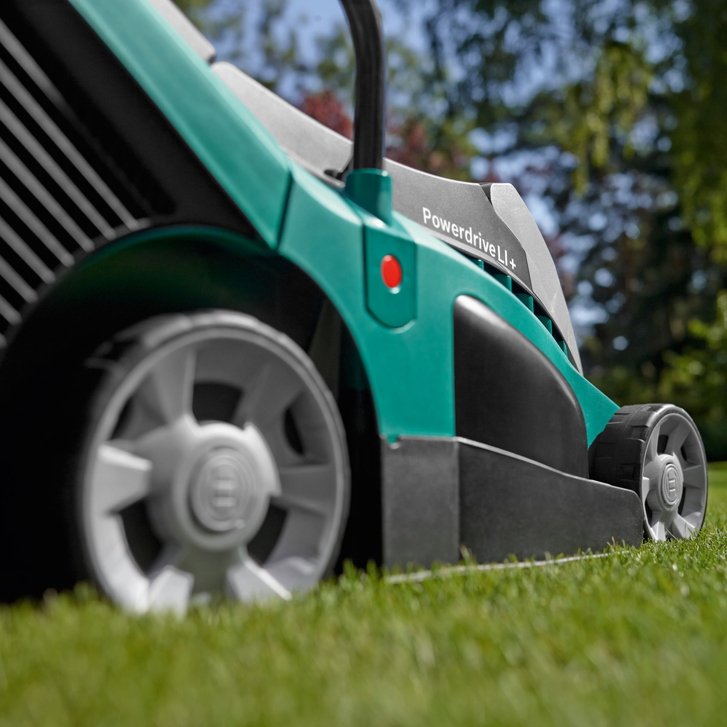 Toolstop Bosch Rotak 37LI Ergoflex 36V Cordless Rotary Lawnmower 37cm