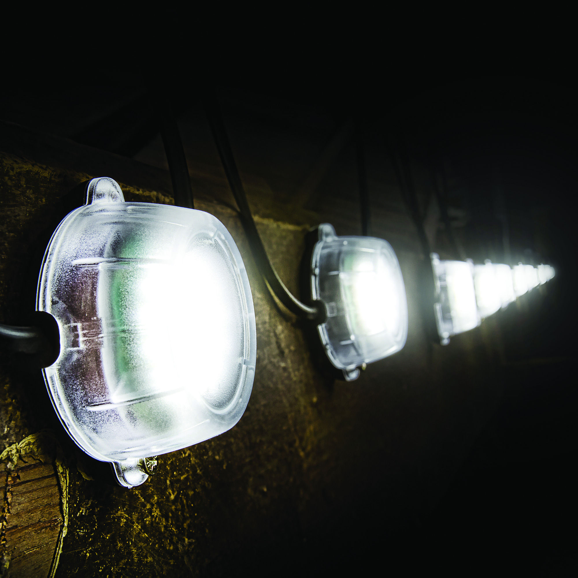 Toolstop Defender LED Festoon Hanging Light Chain 22 Metres 240V