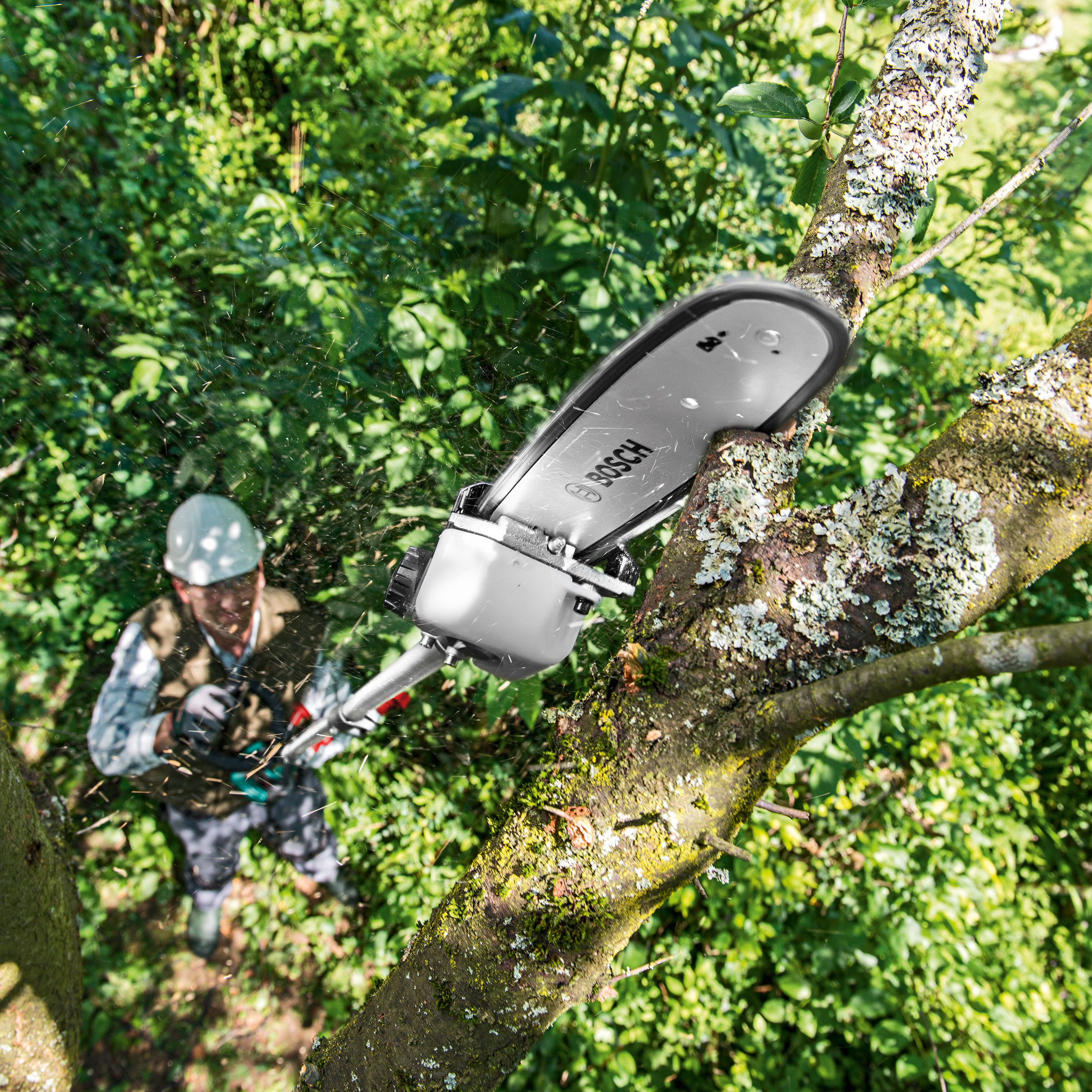 Toolstop Bosch AMW 10 SG Multi Tool with Pole Pruner Attachment